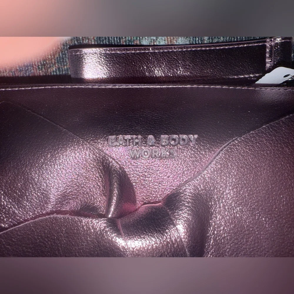 Bath &‎ Body Works Shimmering Pink Cosmetic Bag - NWT